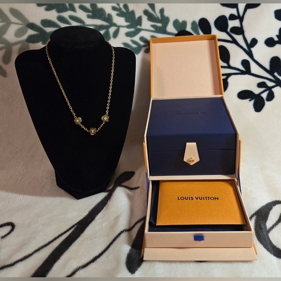 💯 Authentic Louis Vuitton Collier Gamble Necklace and Jewelry Box - Picture 11 of 14
